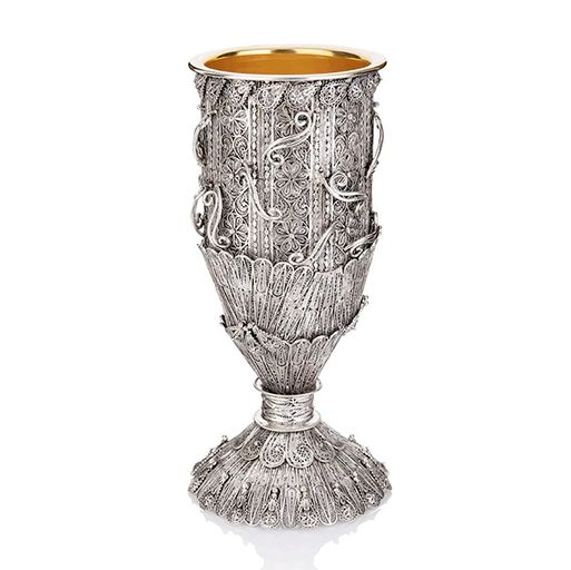 Luxury vine motif goblet